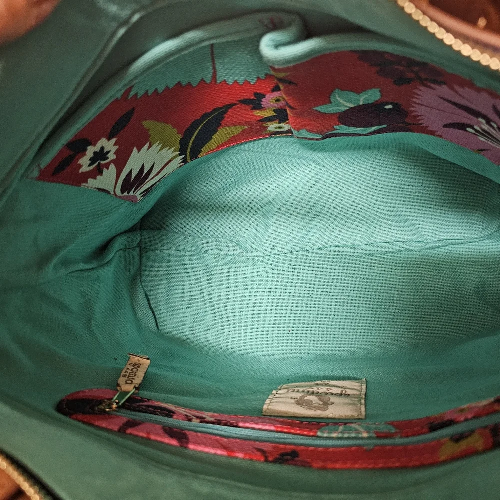 Spartina Island Tote Woven linen and leather Tote with leather Pom Pom charm NWT - Picture 6 of 16